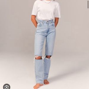 Abercrombie&Fitch Ultra High Rise 90s Straight Jeans Distressed Light Wash